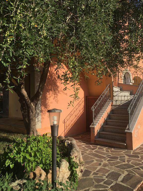 I Mari Di Gallura Apartment Сан-Теодоро Экстерьер фото